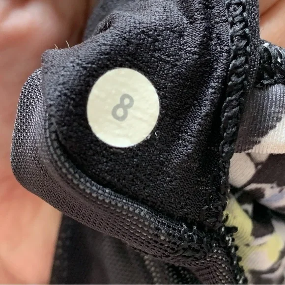 Lululemon Free to Zen Bra - Picture 4 of 4